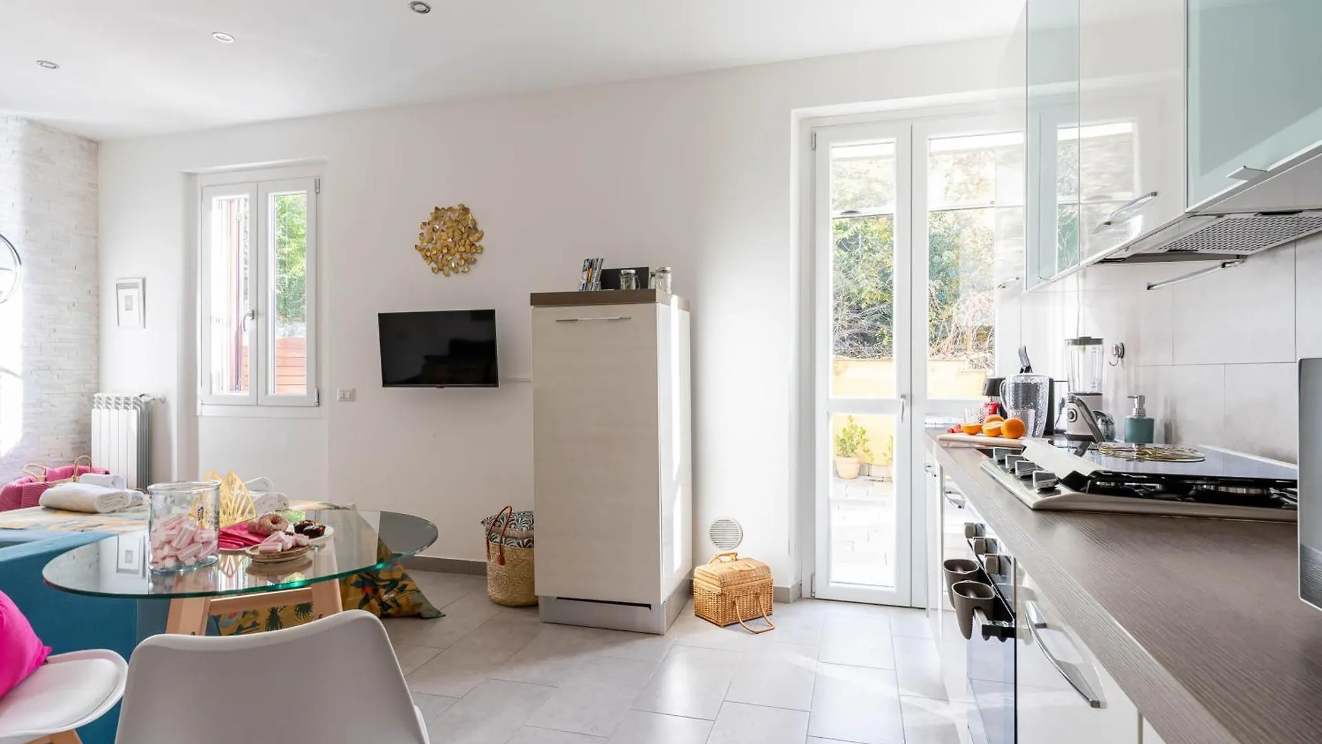 Appartement Patio & Parking - Self Check-In & Remote Access à Cernobbio